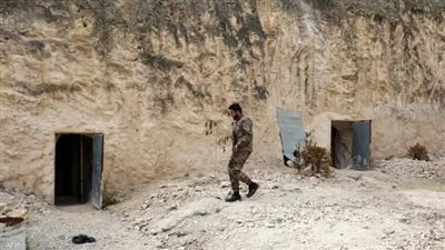 اكتشاف نفق سري ضخم في جبل قــاسيون يكشف عن اسـرار نظام الأسـد المخــفية