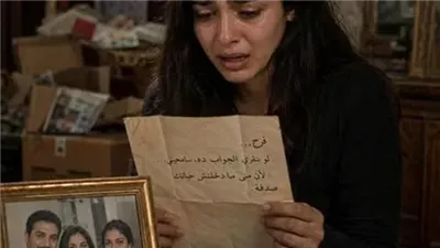 مرات أبويا ربتني كأني بنتها من يوم ما أبويا مات