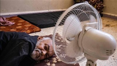 خطۏرة النوم أمام المروحة قصة مأساوية لشاب ماټ خلال 20 دقيقة فقط