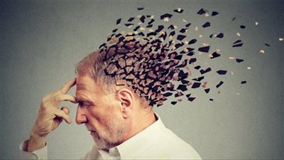 عالم أعصاب أمريكي يقسم بها ملعقة من هذا المزيج تعيد ذاكرتك حديدية خلال 3 أيام فقط وداعا للنسيان!