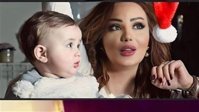 كأنها تنبأت برحيلها  فيديو يظهر للعلن لأول مرة .. هذا اخر ما نشرته الفنانة الراحلة دينا هارون مع ابنها قبل رحيلها بأيام رسالتها الأخيرة أحـزنت الجمهور