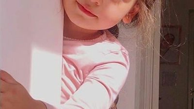 هذه ابنتى