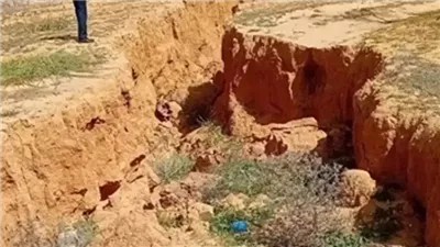 وردنا الآن أنهميار أرضي كبيمر في الامارات والناس تحت الأنمقاض والسلطات تتحرك فوراً تطورات متسارعة