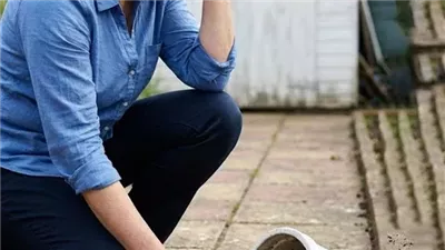 انزلاق لم يكن حادثًا… وأصيص الأوركيد الذي كشف الحقيقة بعد خمس سنوات