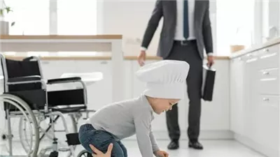 المليونير تظاهر بالسفر… ورجع لقى الكارثة في المطبخ!