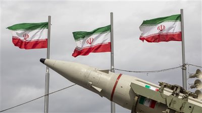 من جديد ايران تعيد غلق مضيق هرمز وتستعد لاطلاقات